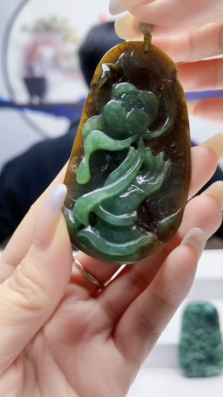 未镶嵌定制翡翠毛货挂件53