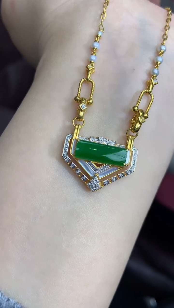 【闪购商品】翡翠颈饰18K金镶嵌641-中国好珍宝