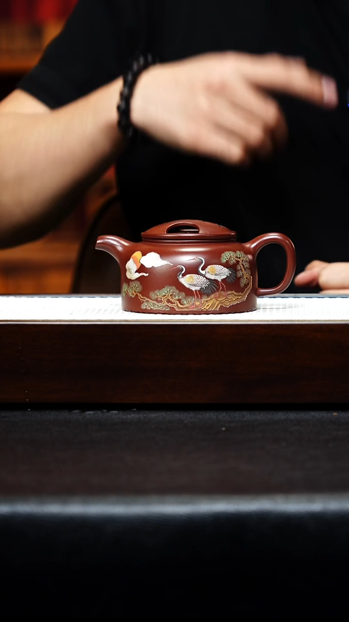 茶壶紫砂宜兴紫砂 牛盖莲子 龙血砂 梅鹏 h195