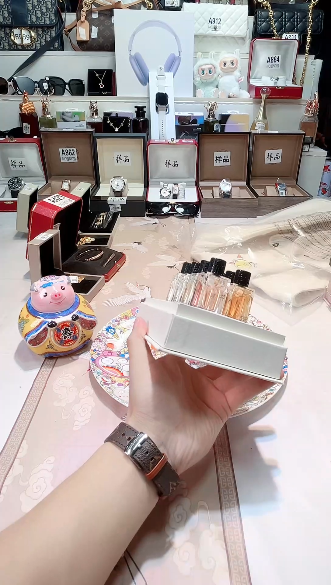 瓷片瓷器 库房到期 全部地板价@@1