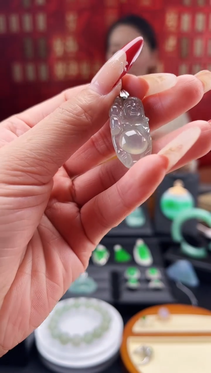 【闪购商品】翡翠颈饰18K金镶嵌吊坠