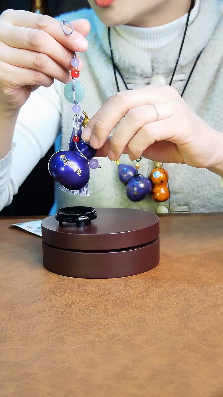 【闪购商品】235直播一物一图大漆酒葫芦送底座