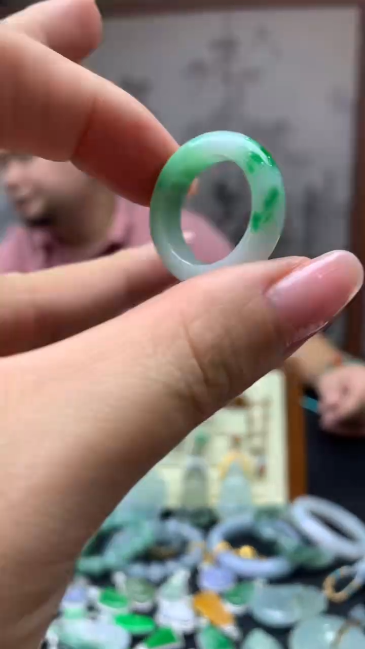【闪购商品】翡翠戒圈未镶嵌35-天然翡翠