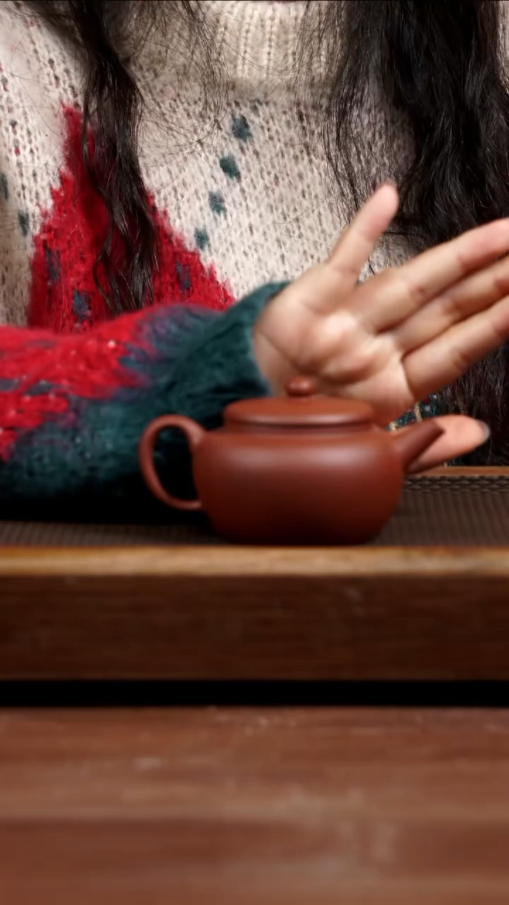 【闪购商品】紫砂茶壶底槽青巨轮珠180CC