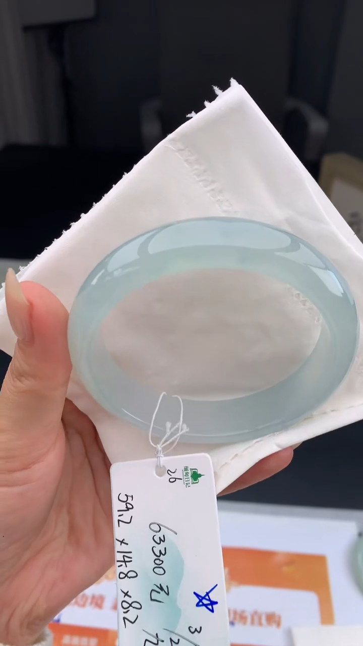 【闪购商品】翡翠手镯未镶嵌下单联系客服核对地址哦