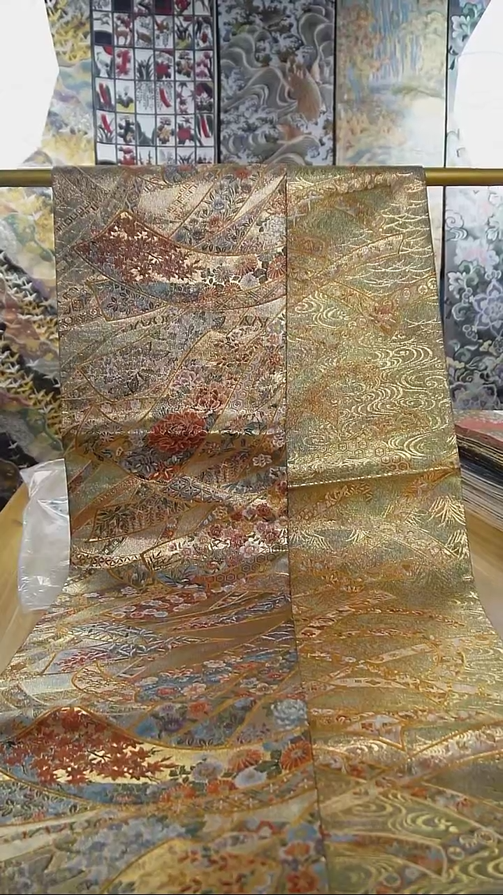 【闪购商品】织绣织锦139双面全通花卉丸带