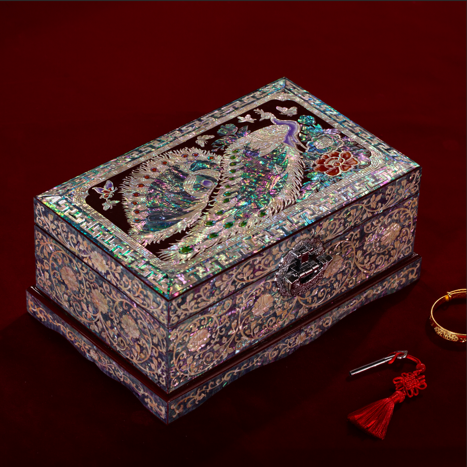 QD006【孔雀双飞翼】螺钿漆器中式原创贝雕首饰首饰盒【满贝底】