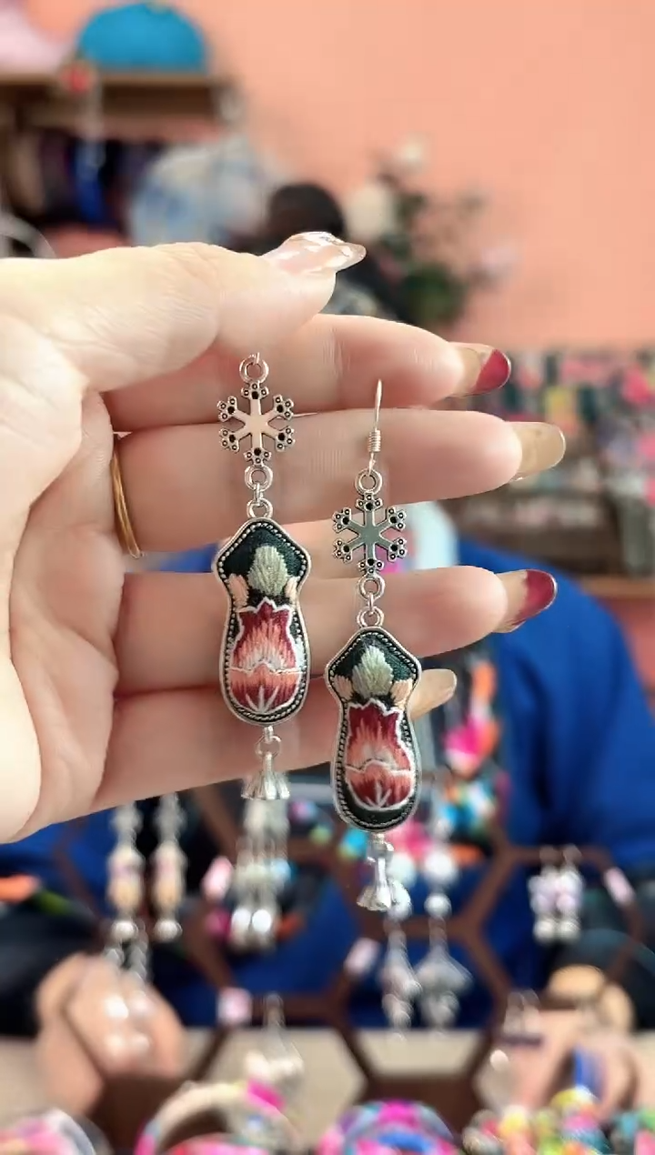 艺枝独绣手工饰品210