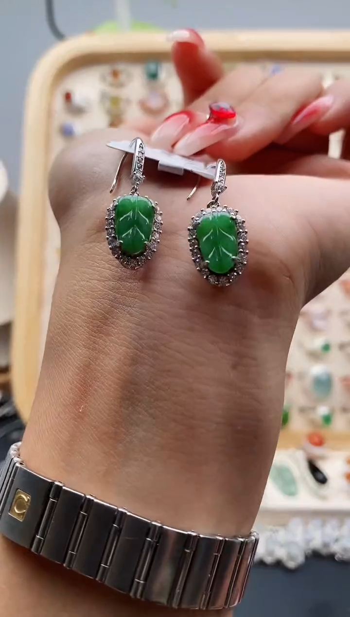 【闪购商品】翡翠耳饰银S925镶嵌缅甸天然A货翡翠333 6+