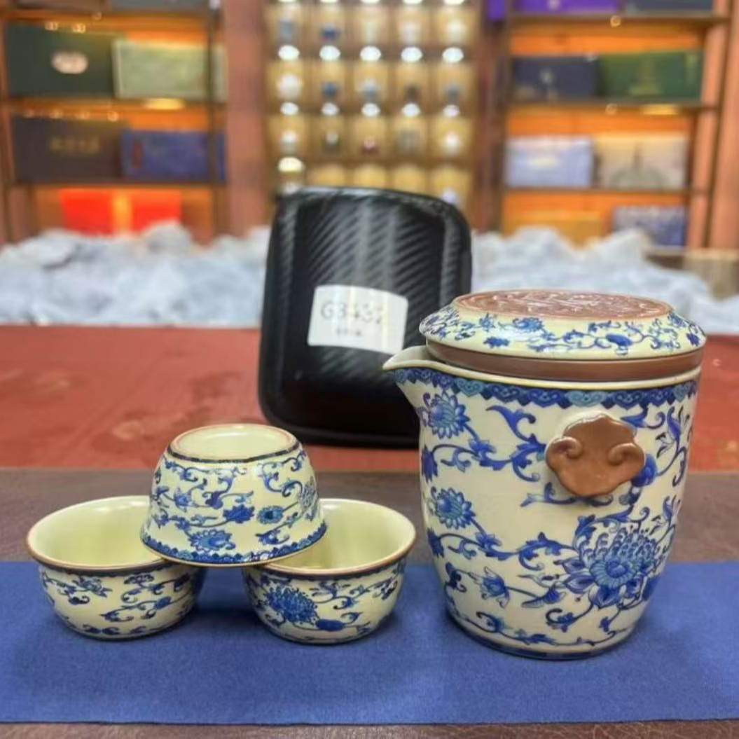 米黄缠枝莲-旅行套（一壶三杯）1046