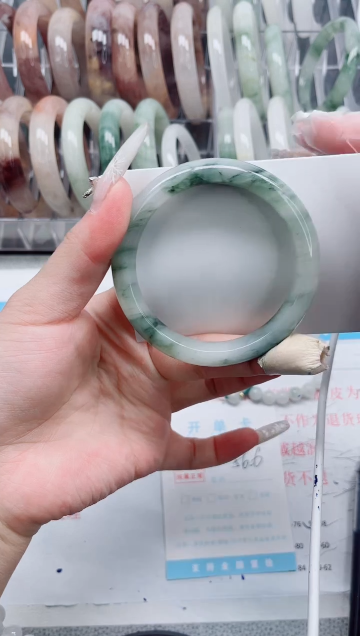 【闪购商品】石英质玉手镯未镶嵌A259-56.6