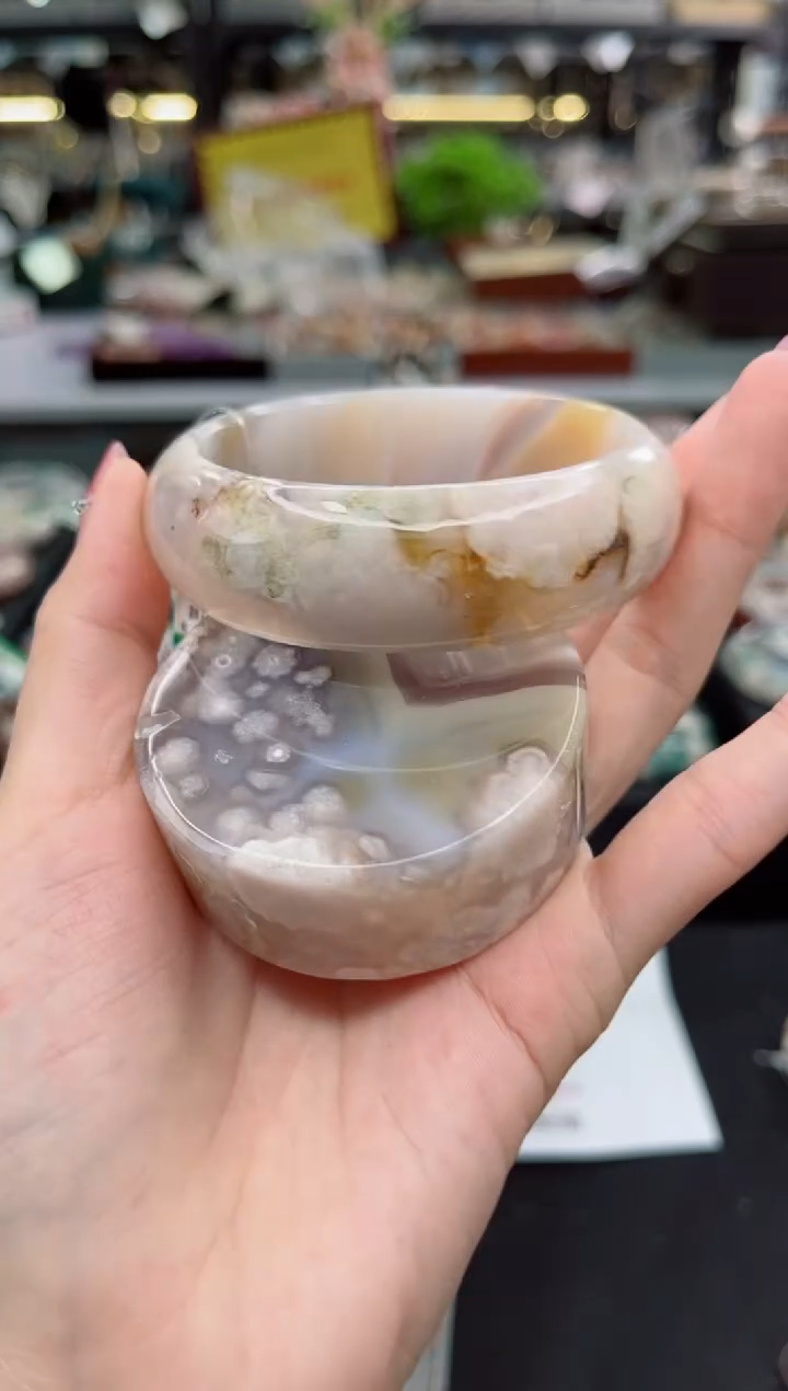 【闪购商品】石英质玉手镯未镶嵌59圈口（赠品镯心）1354990