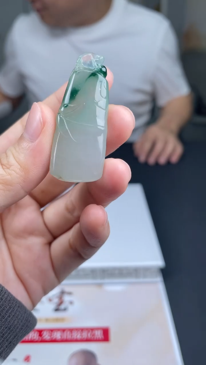 【闪购商品】定制翡翠未镶嵌01-20HDJT0130136