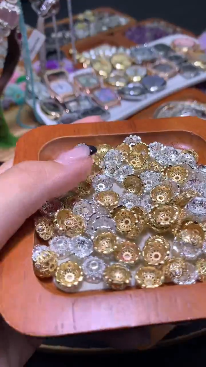 锆石合金9.5咪花托羽毛8元4个 