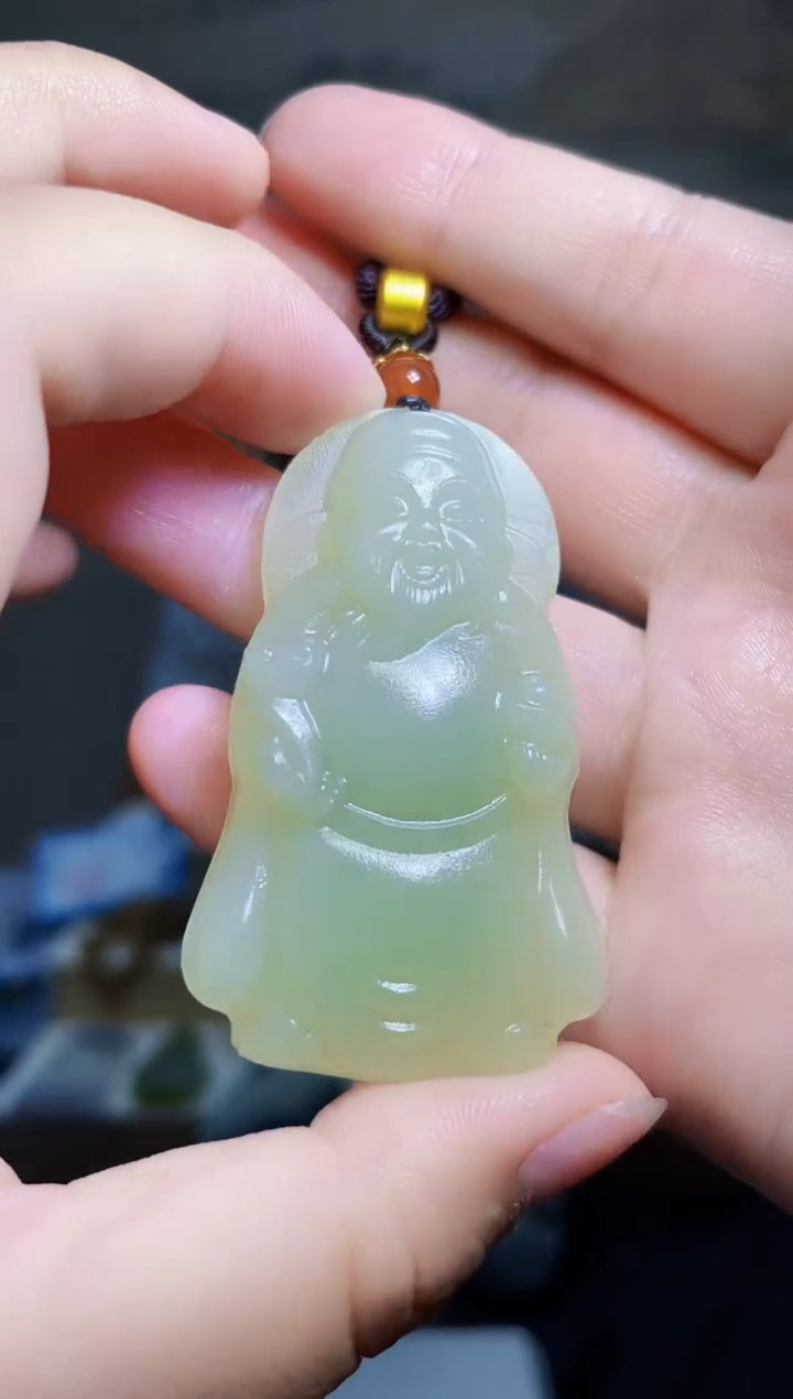 和田玉未镶嵌颈饰1