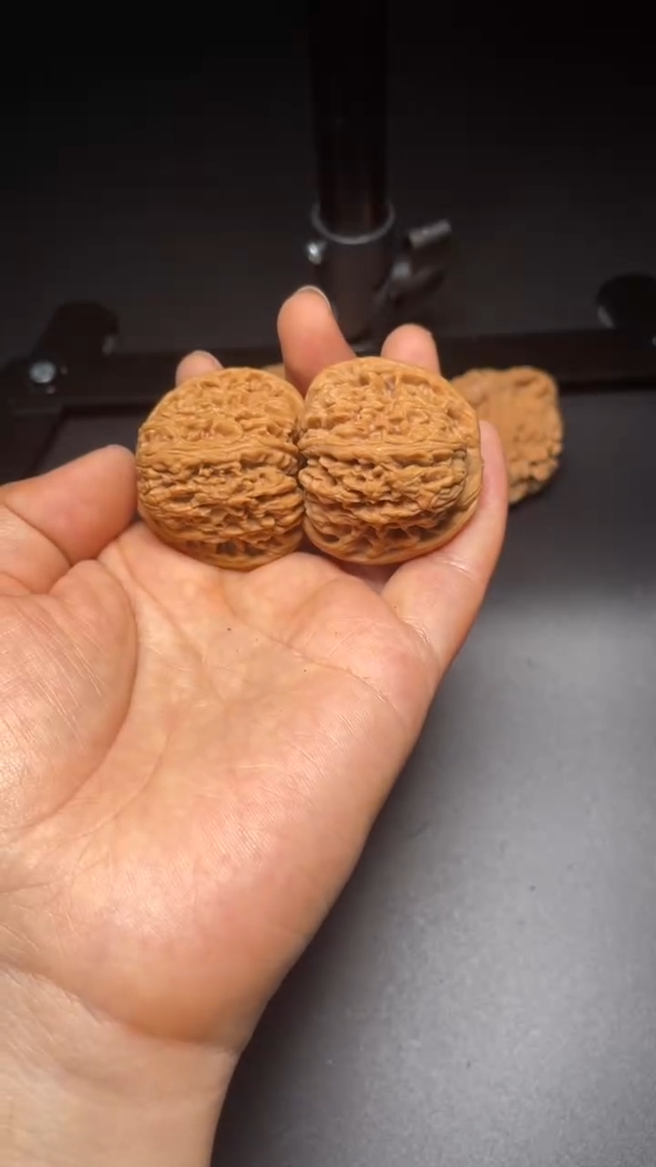 【闪购商品】桃核吊坠37南疆石33高37肚拉丝球疆