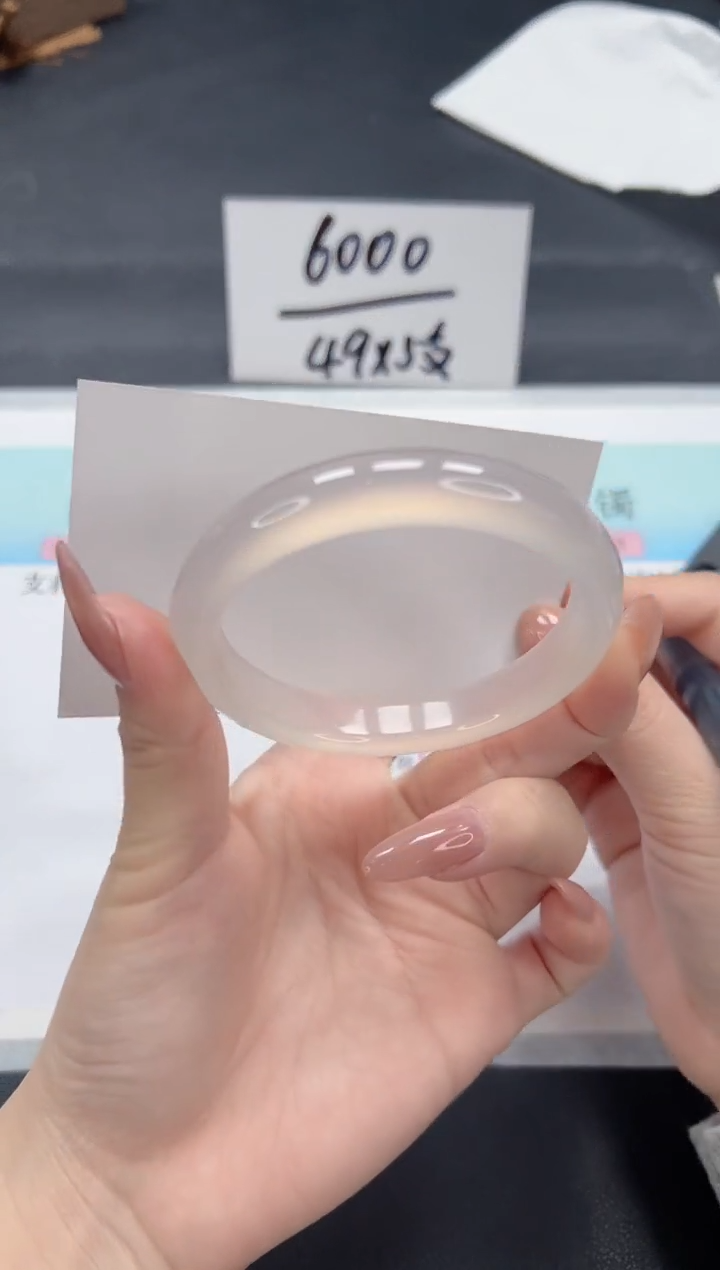 【闪购商品】石英质玉手镯未镶嵌A46-56