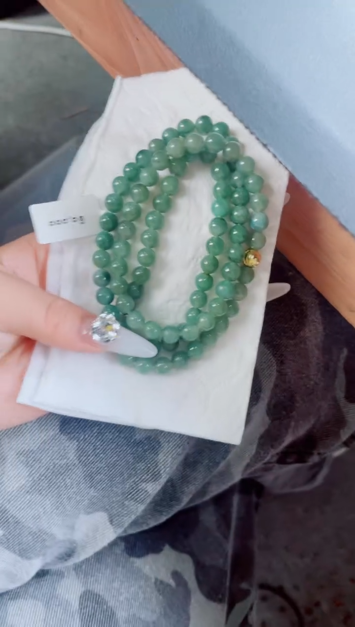 定制翡翠未镶嵌珠串