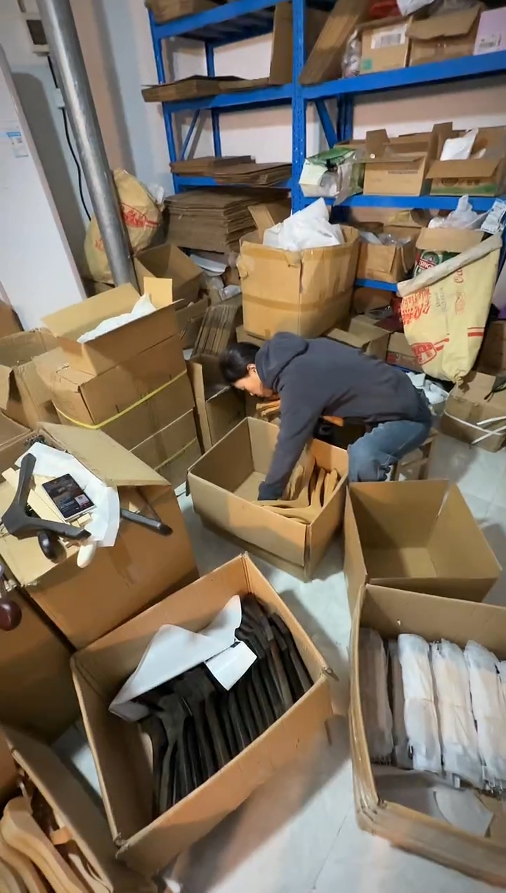 哎****疼38cm女款服装店尾货60支