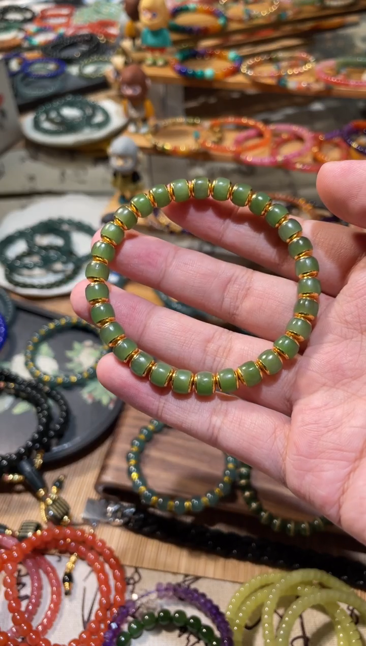 未镶嵌手串和田玉?***婆和田玉碧玉苹果绿
