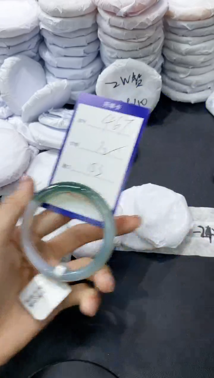 玛瑙/玉髓手镯未镶嵌467