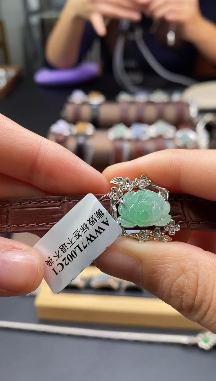 颈饰银S925镶嵌翡翠18245