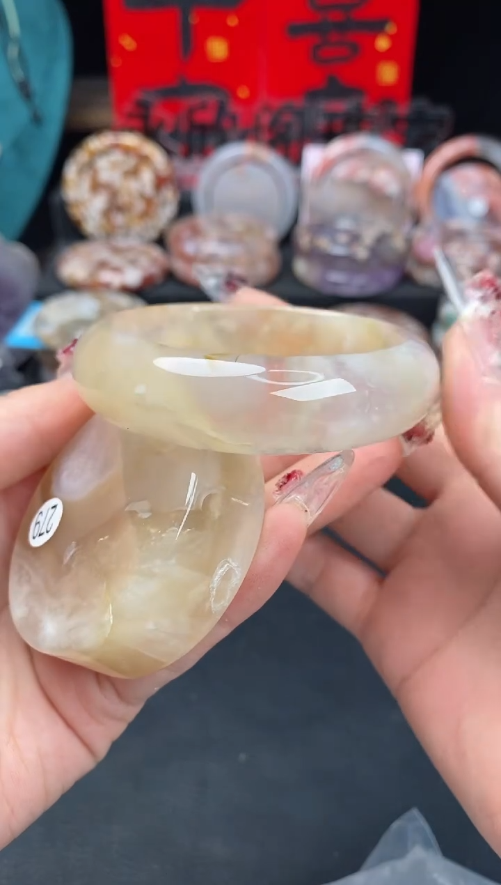 【闪购商品】石英质玉手镯（圆镯）未镶嵌55