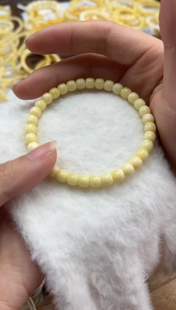 【闪购商品】蜜蜡裸石未镶嵌蜜蜡手串