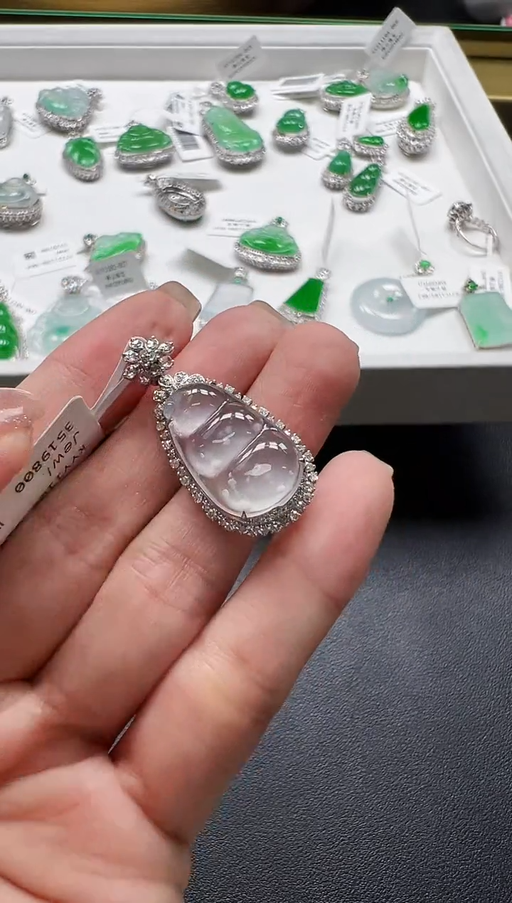 颈饰18K金镶嵌翡翠KYY1104-014