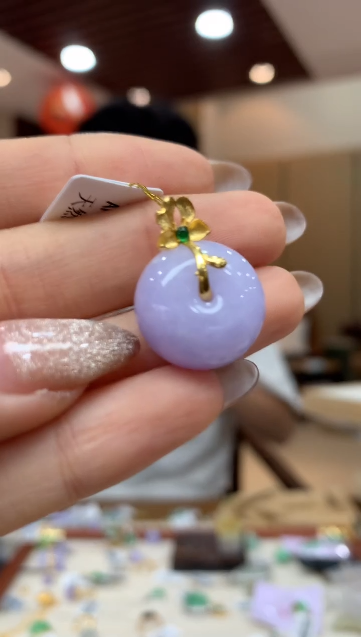 吊坠(不含链)18K金镶嵌翡翠平安扣