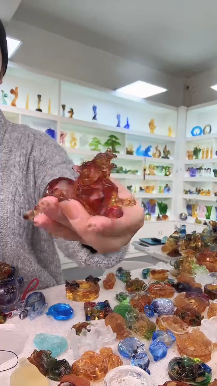 手工艺品琉璃貔貅