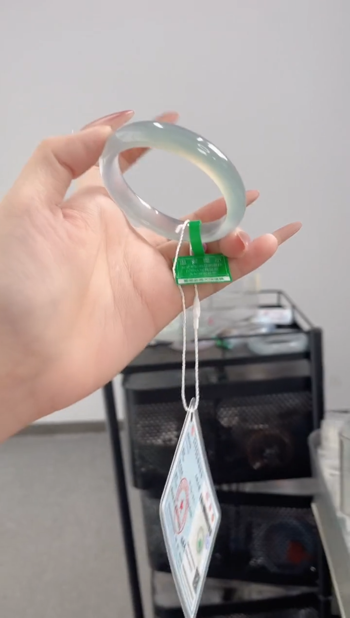 玛瑙/玉髓手镯未镶嵌50-51圈