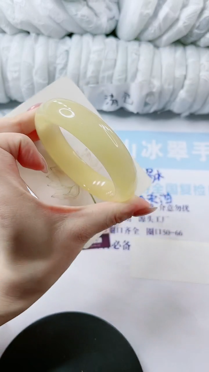 【闪购商品】石英质玉手镯未镶嵌多样性发货L141
