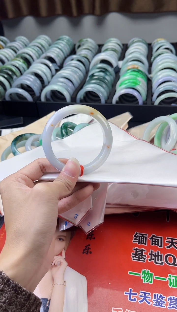 【闪购商品】翡翠手镯未镶嵌翡翠1