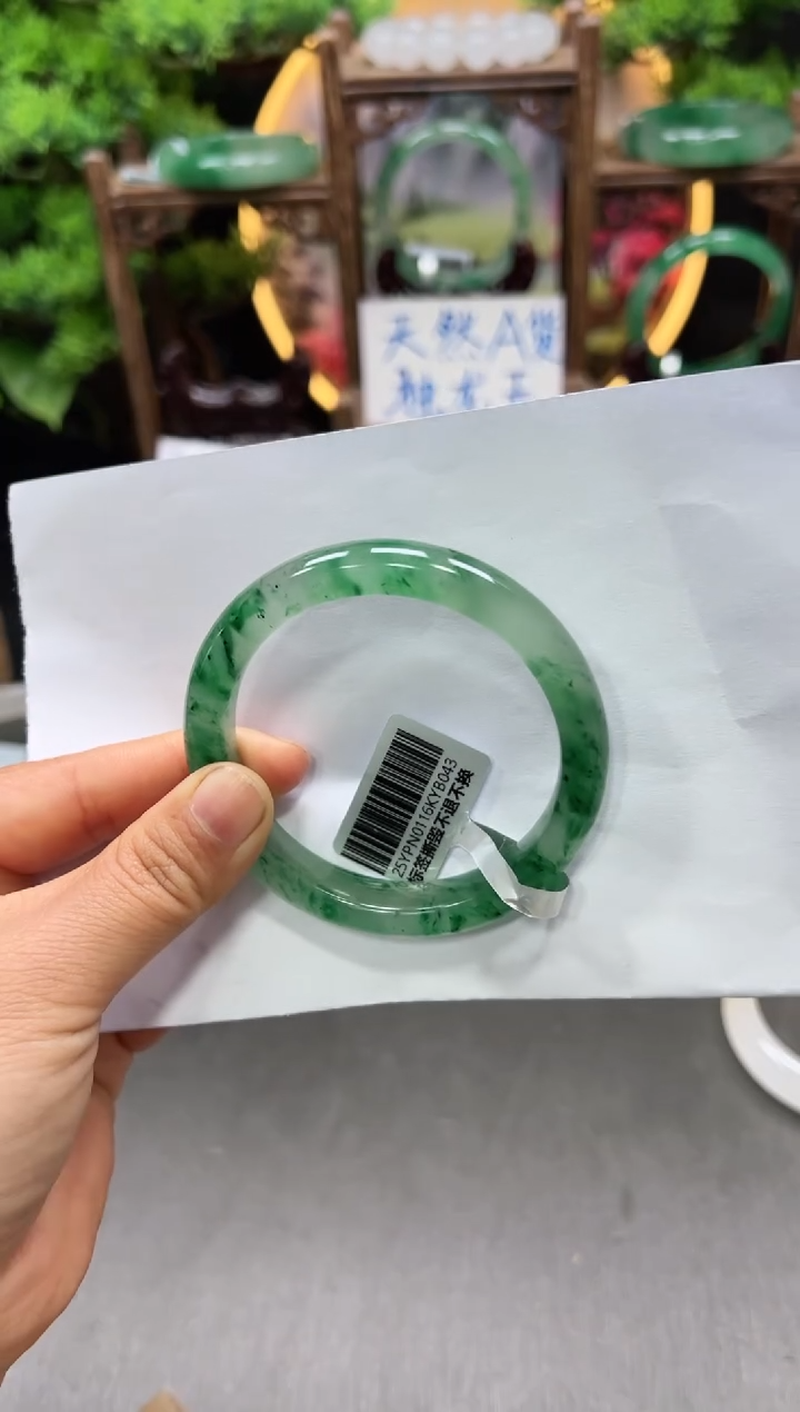 【闪购商品】石英质玉手镯未镶嵌+57+唐唐