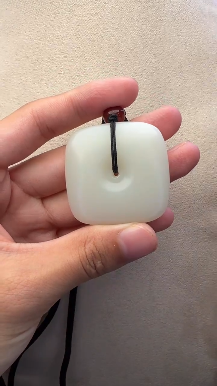 【闪购商品】和田玉颈饰未镶嵌D