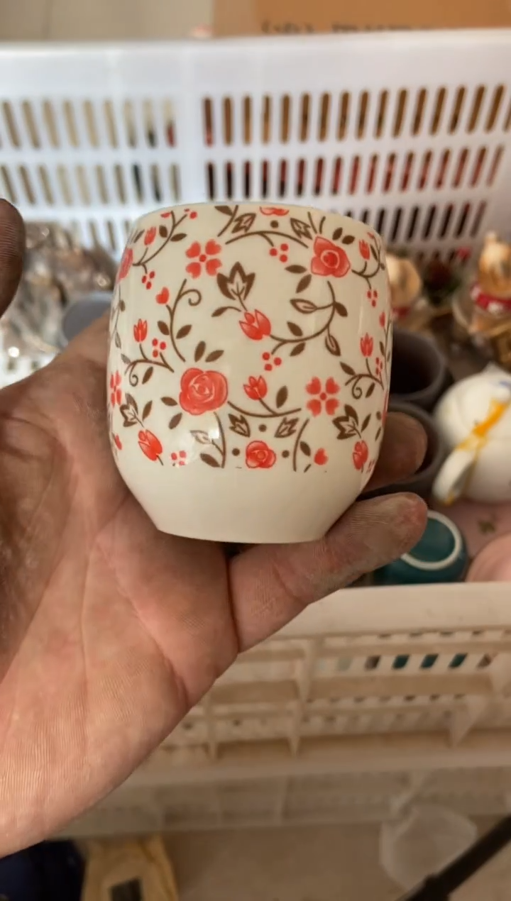 杯无运费险有瑕疵的摄影的产品有使用过的痕迹有点脏介意勿拍
