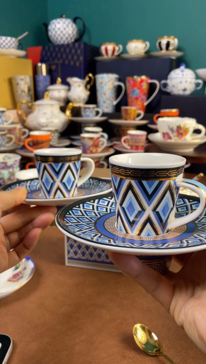 高端礼品（BM家）蓝菱两套原盒装-LGN