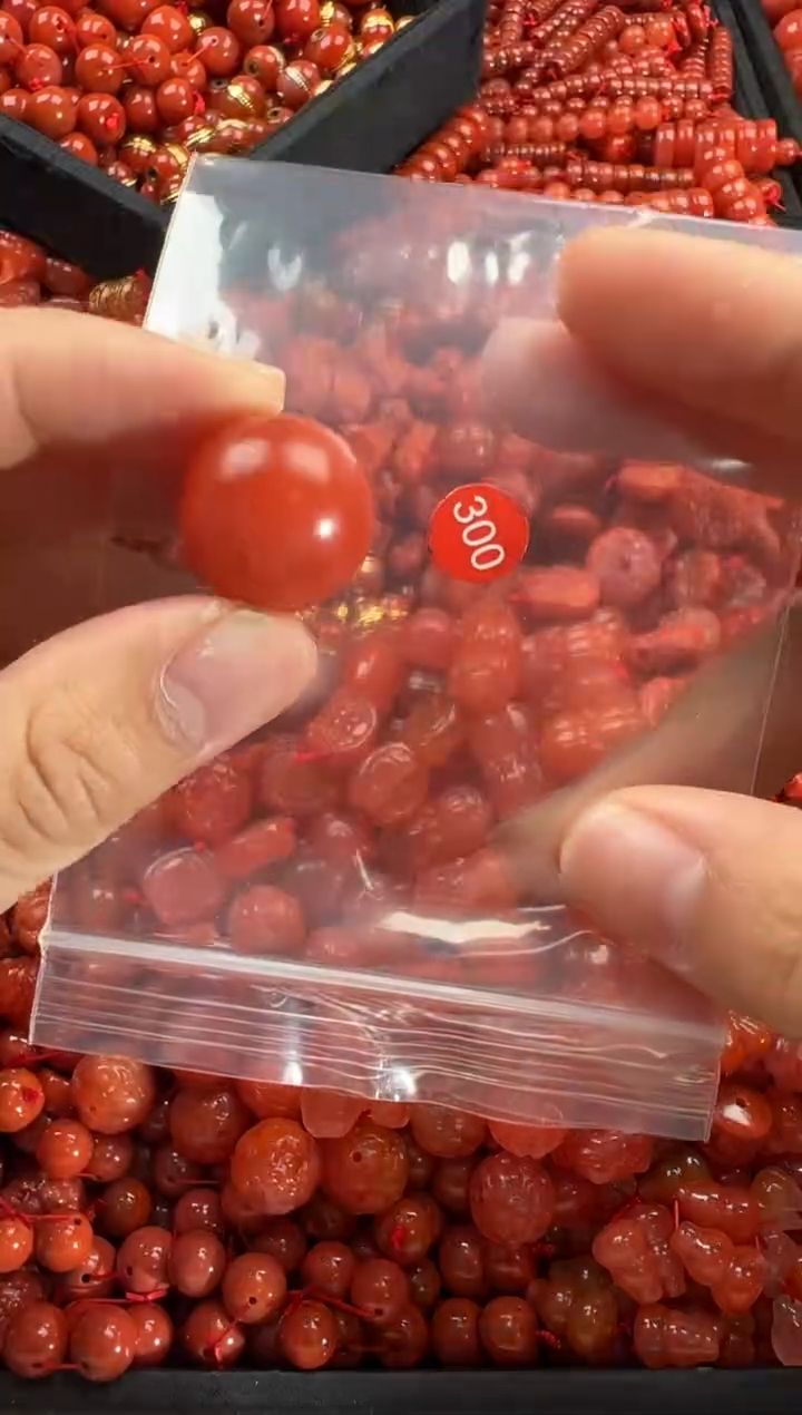 【闪购商品】南红玛瑙颈饰未镶嵌1