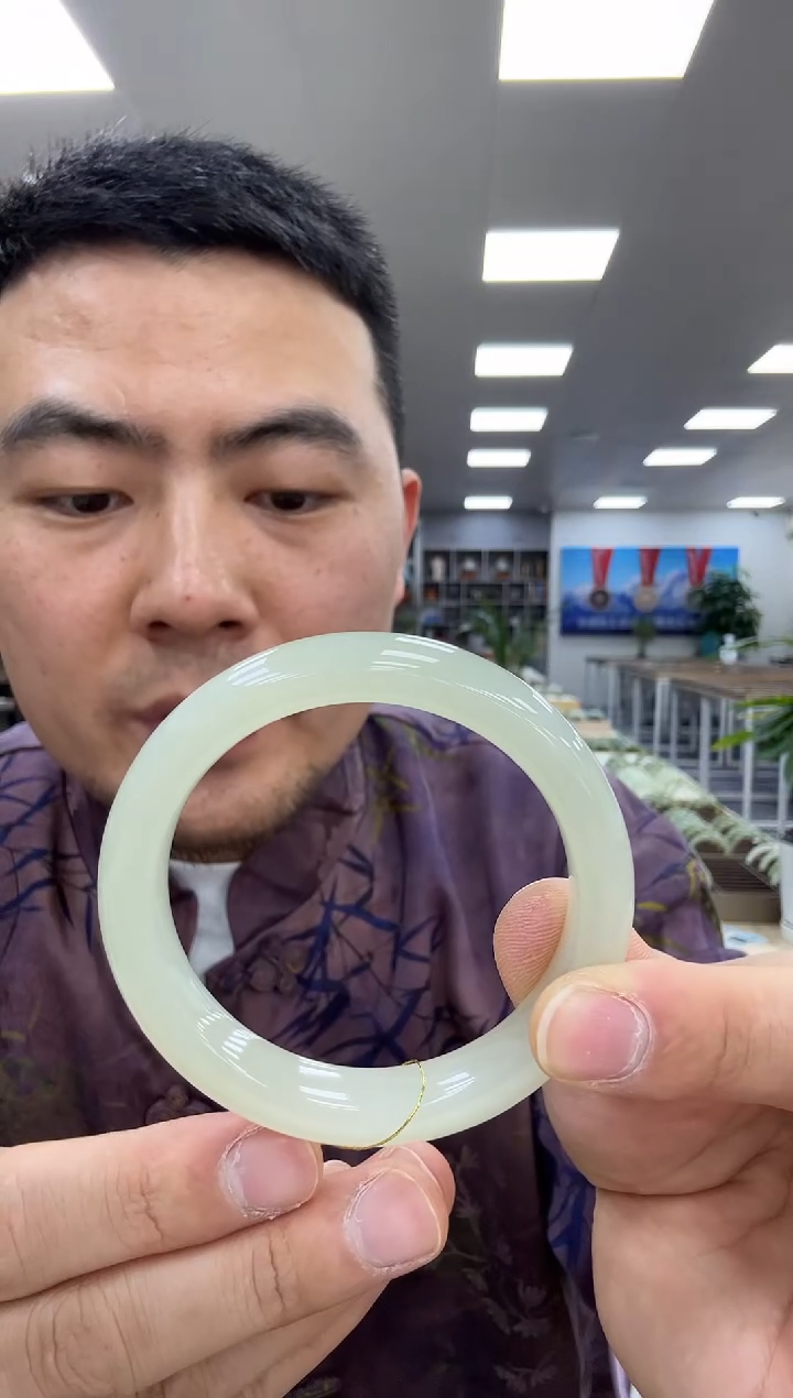 【闪购商品】和田玉手镯未镶嵌57  141