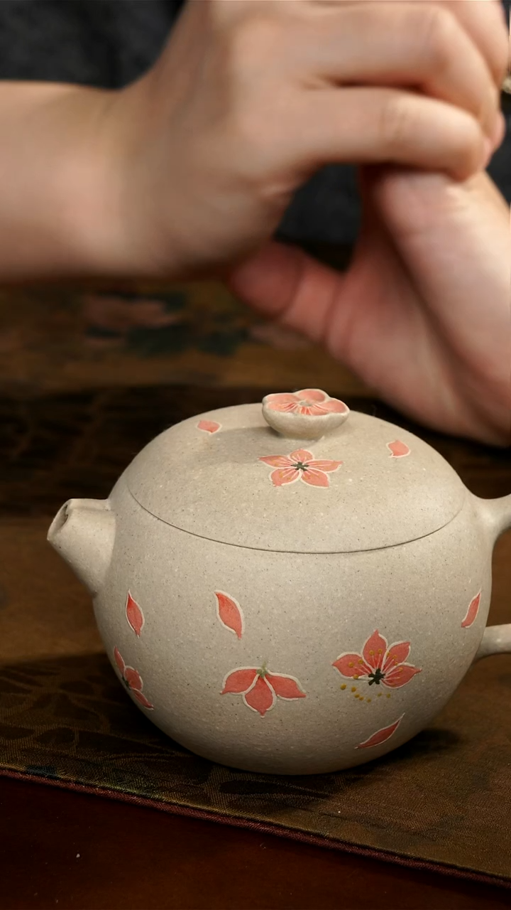 茶壶紫砂白泥春不晚壶微瑕