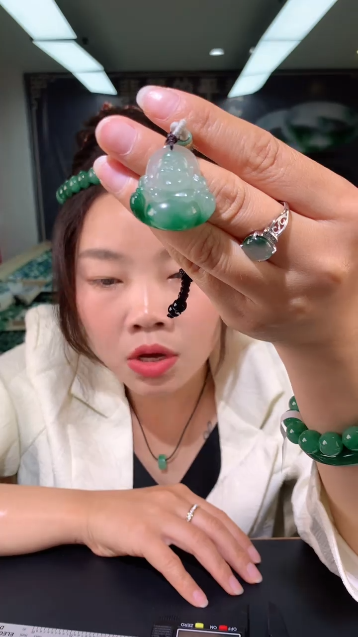 【闪购商品】石英质玉手镯未镶嵌拍一