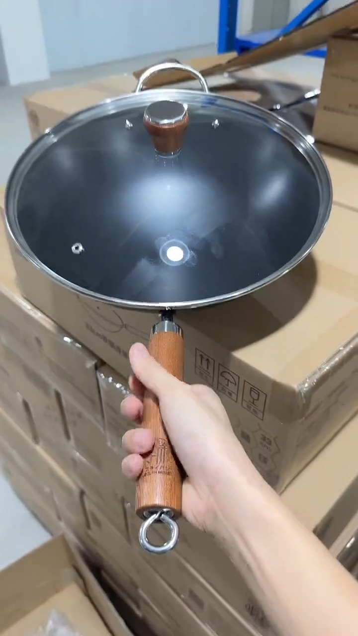 瓷片33cm精铁炒锅带盖