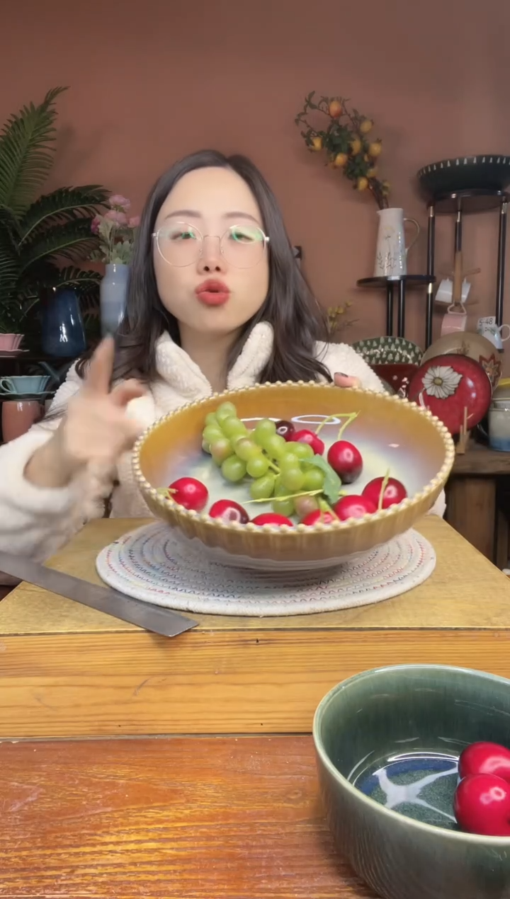 陶瓷10英寸珠点大深盘 微瑕疵