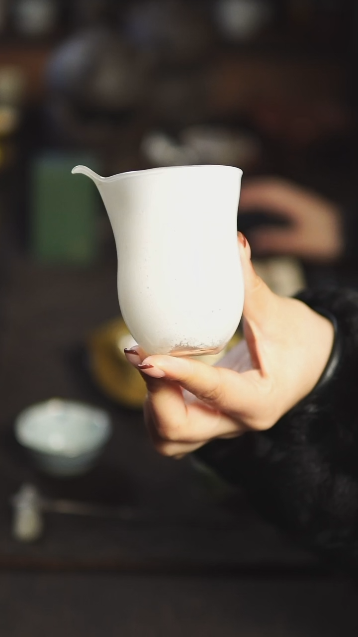 【闪购商品】沁 白纯系列公道杯 
