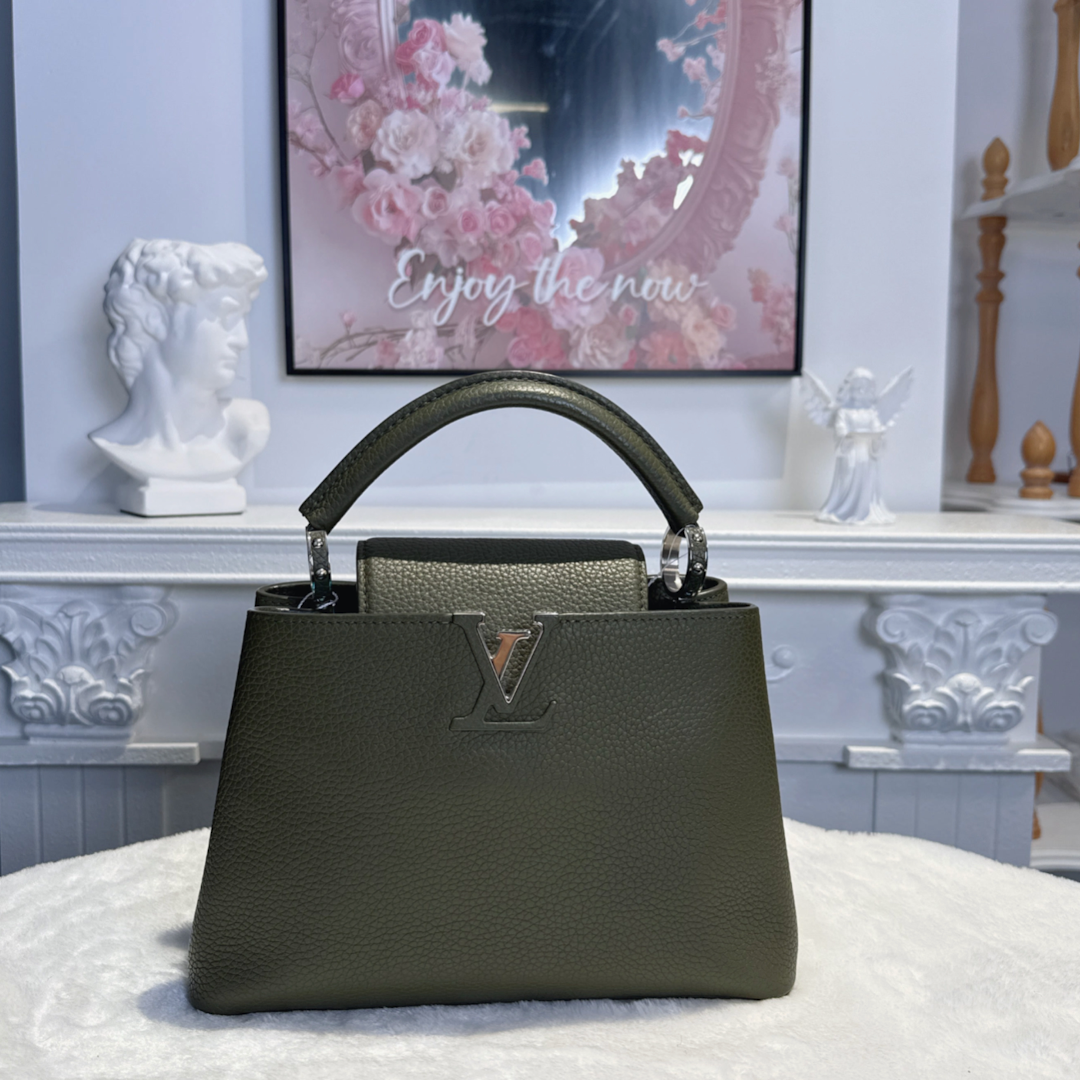 99新 LouisVuitton/路易威登 Capucines 军绿色 荔枝牛皮 BB 银标