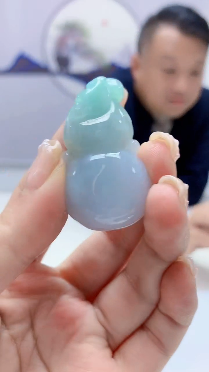 【闪购商品】定制翡翠未镶嵌4969ms-毛货38葫芦