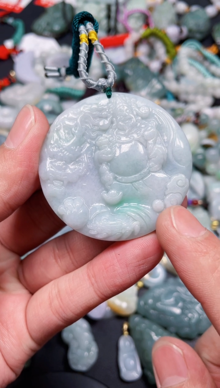 【闪购商品】翡翠颈饰未镶嵌天然翡翠a货