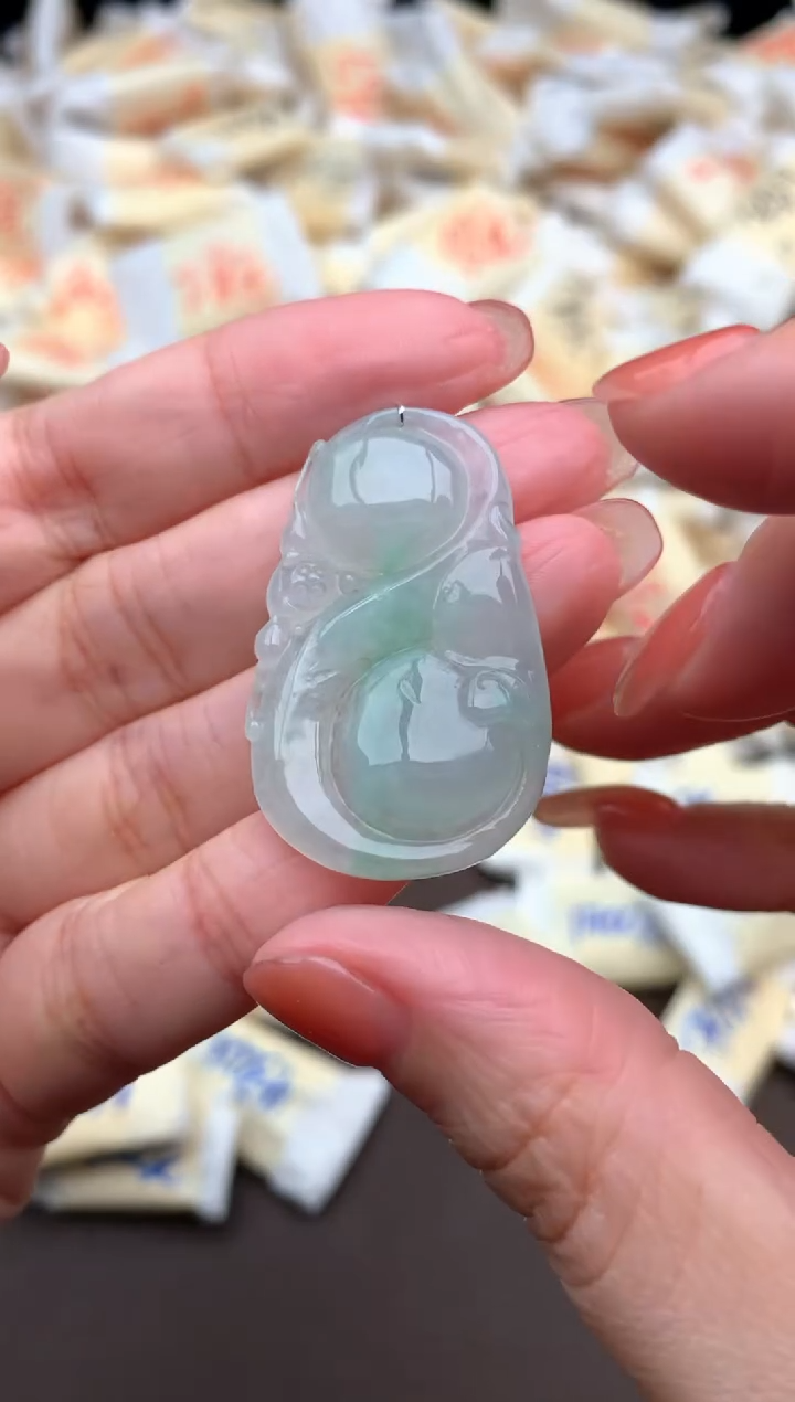 【闪购商品】翡翠挂件未镶嵌一