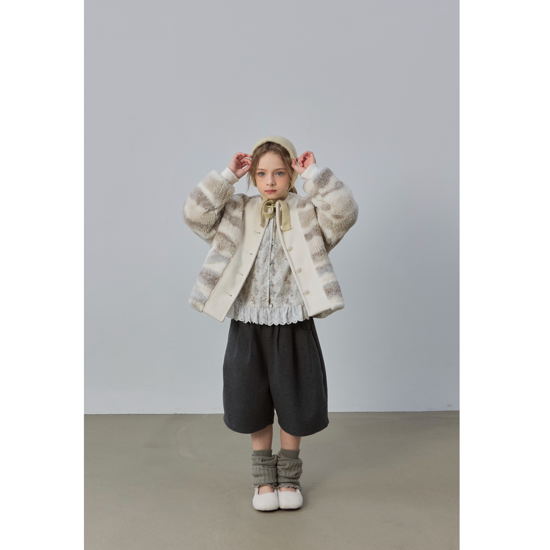 杭州品牌中大童女童加厚外套